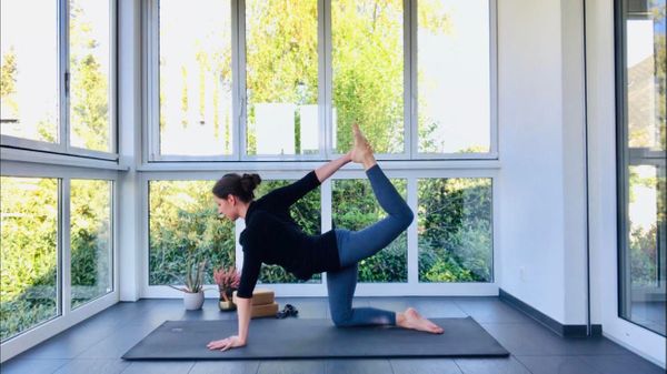60-minute "Strong Back, Soft Front" Vinyasa with Rachel